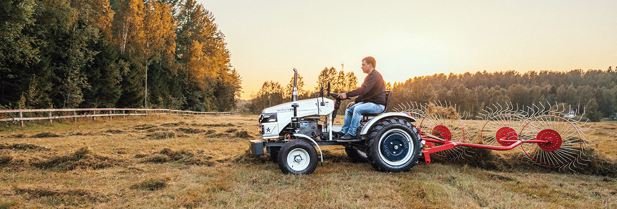 Как недорого купить мини трактор для домашнего хозяйства?